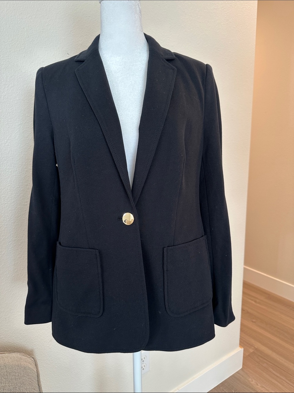LOFT Black Single-Button Tailored Blazer